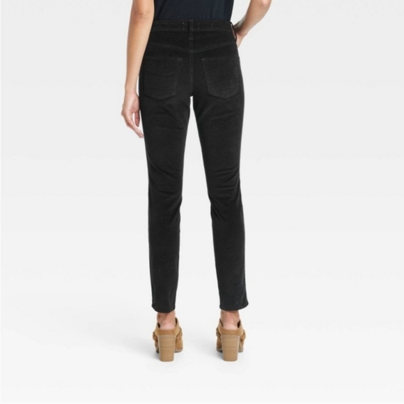 Universal Thread Black Velvet Velour High-Rise Skinny Pants Size 10/30R - Picture 3 of 17
